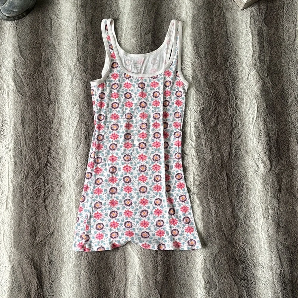 Tank Top Bundle - Picture 4 of 8